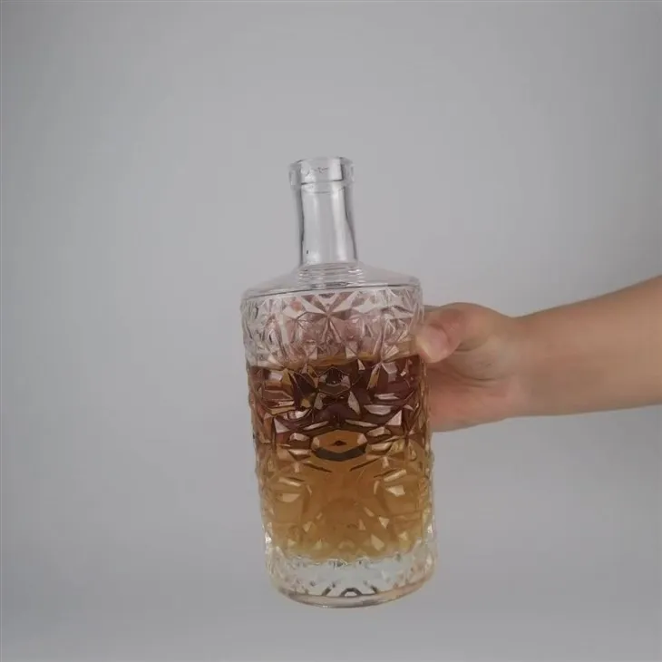 500 ml cilindrische glazen fles met een ruitpatroon voor wodka, likeur, gin, rum, tequila, whisky, brandewijn, sterke drank